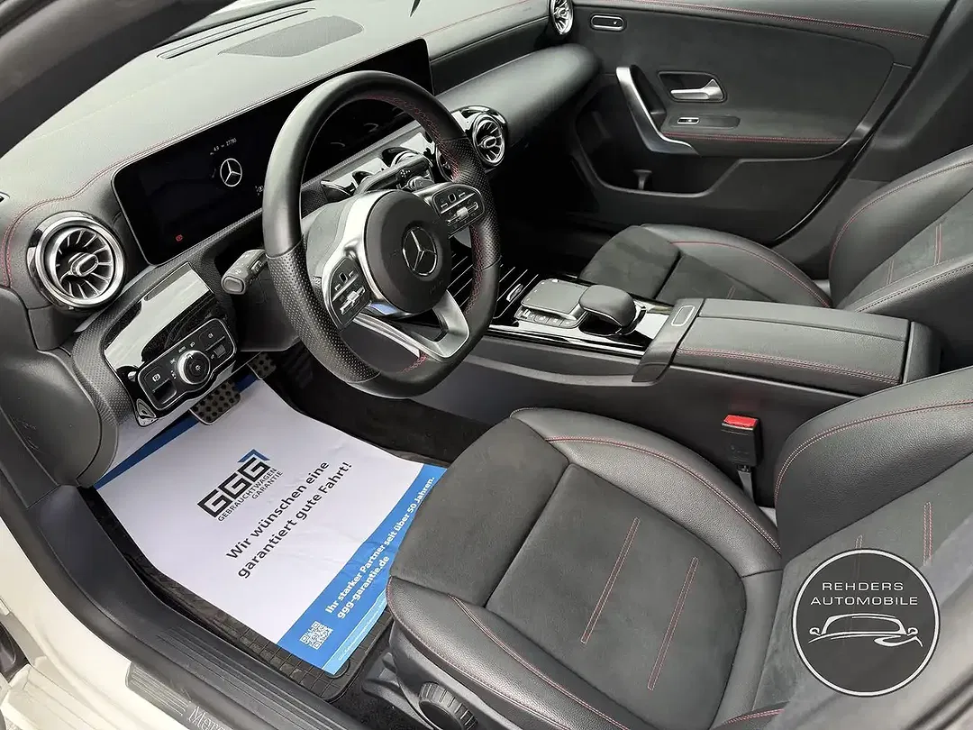 Mercedes-Benz CLA 200 - Thumbnail 11
