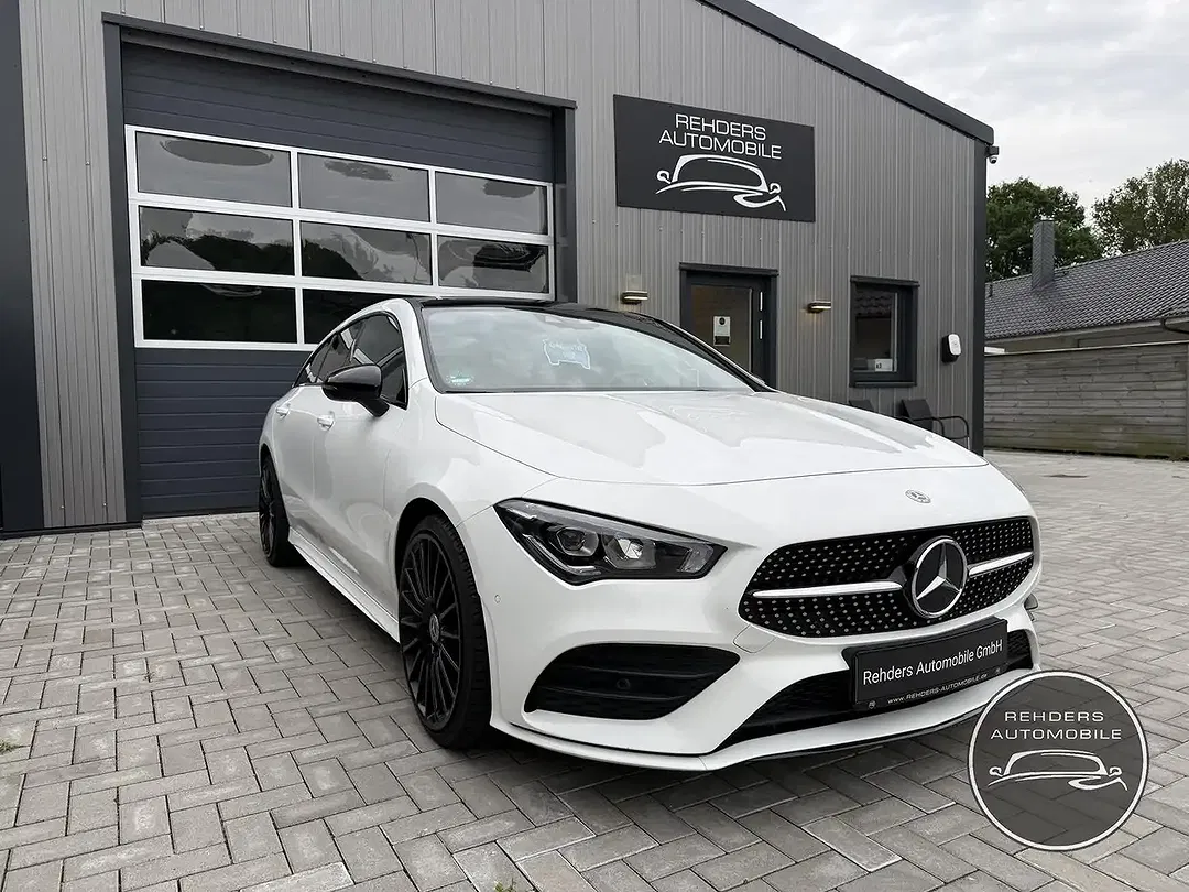 Mercedes-Benz CLA 200 - Thumbnail 4