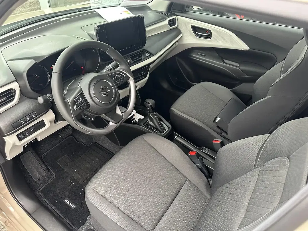 Suzuki Swift - Thumbnail 9