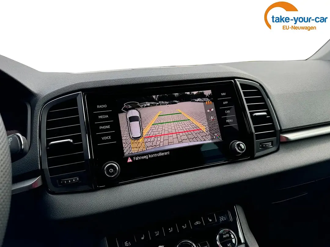 Skoda Karoq - Thumbnail 12