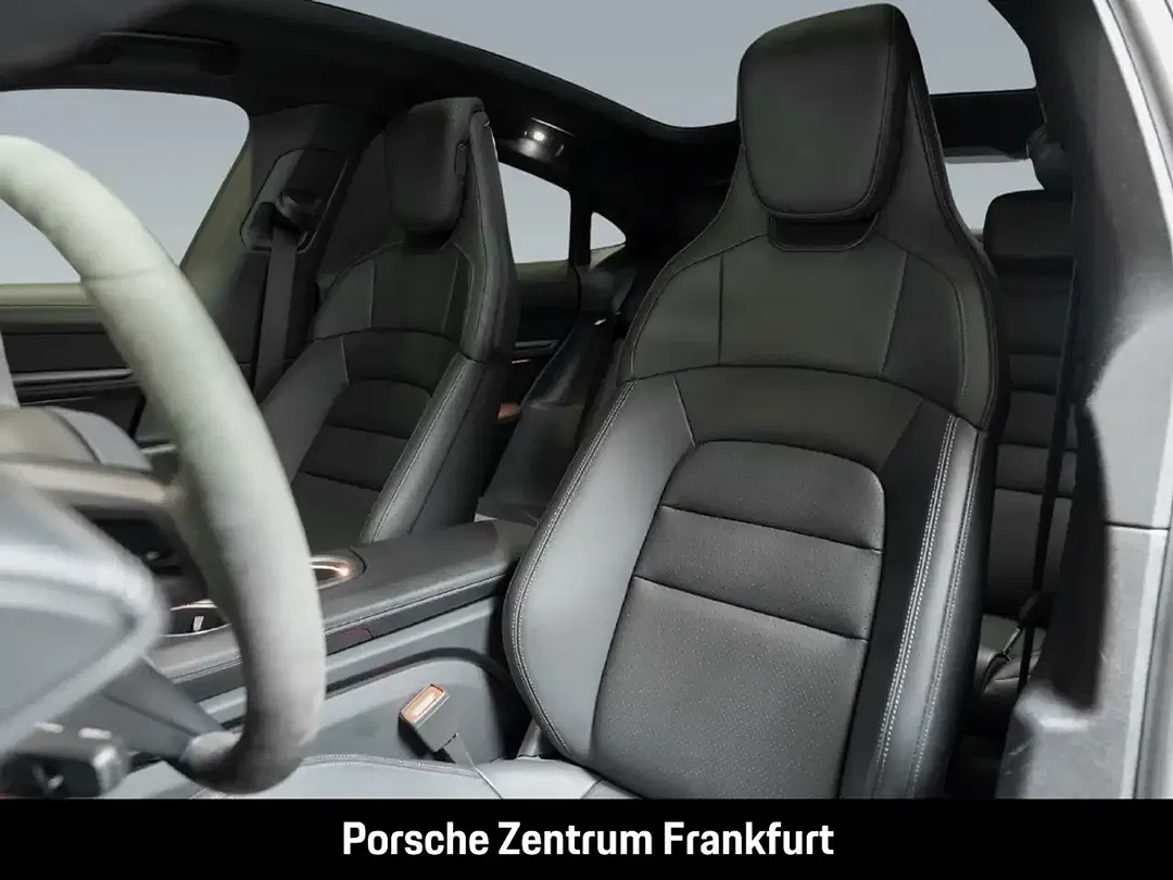 Porsche Taycan - Thumbnail 12