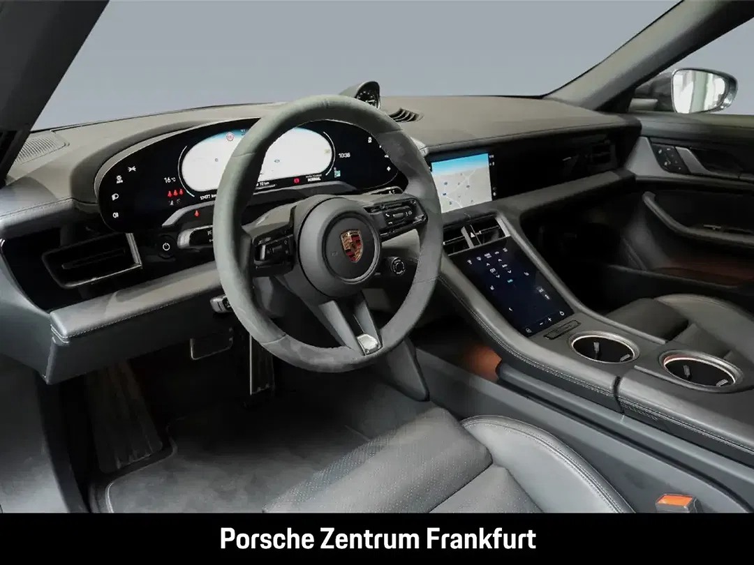 Porsche Taycan - Thumbnail 13
