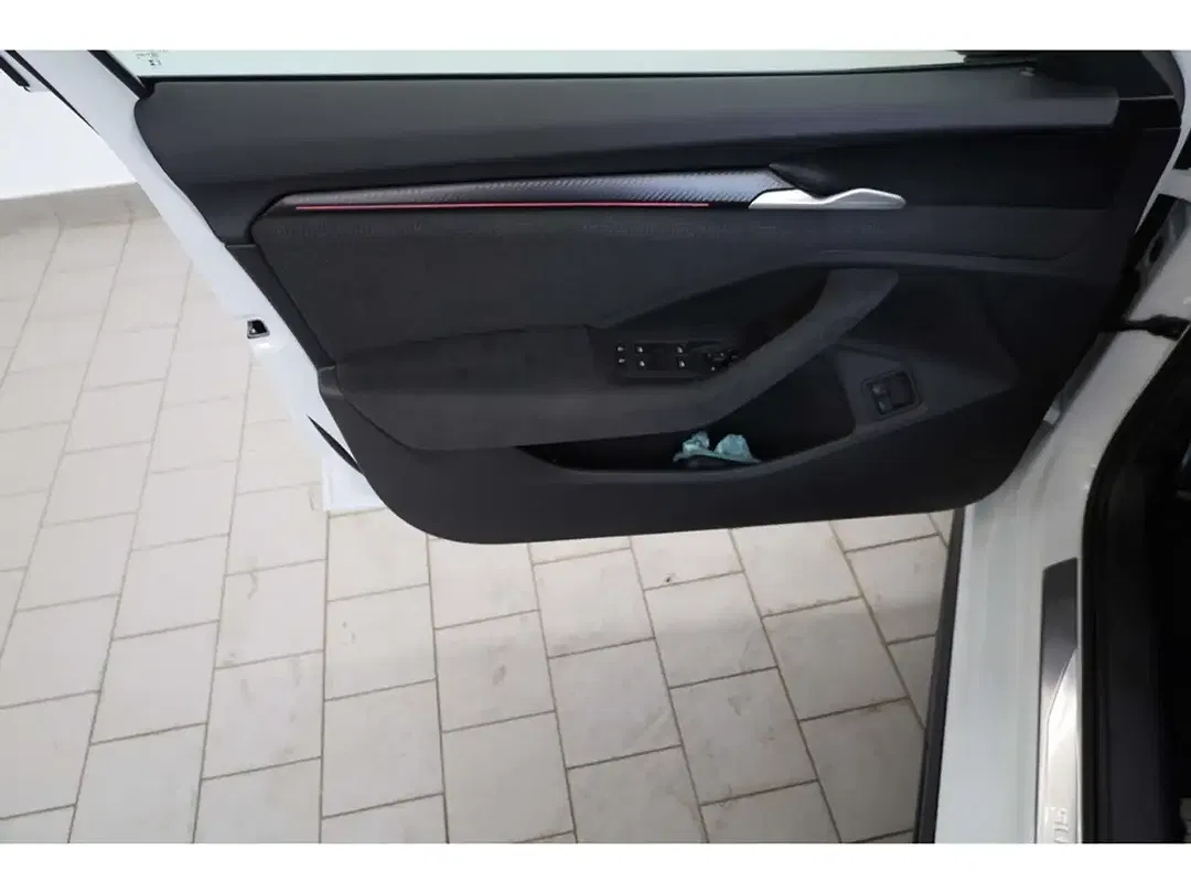 Skoda Superb - Thumbnail 13