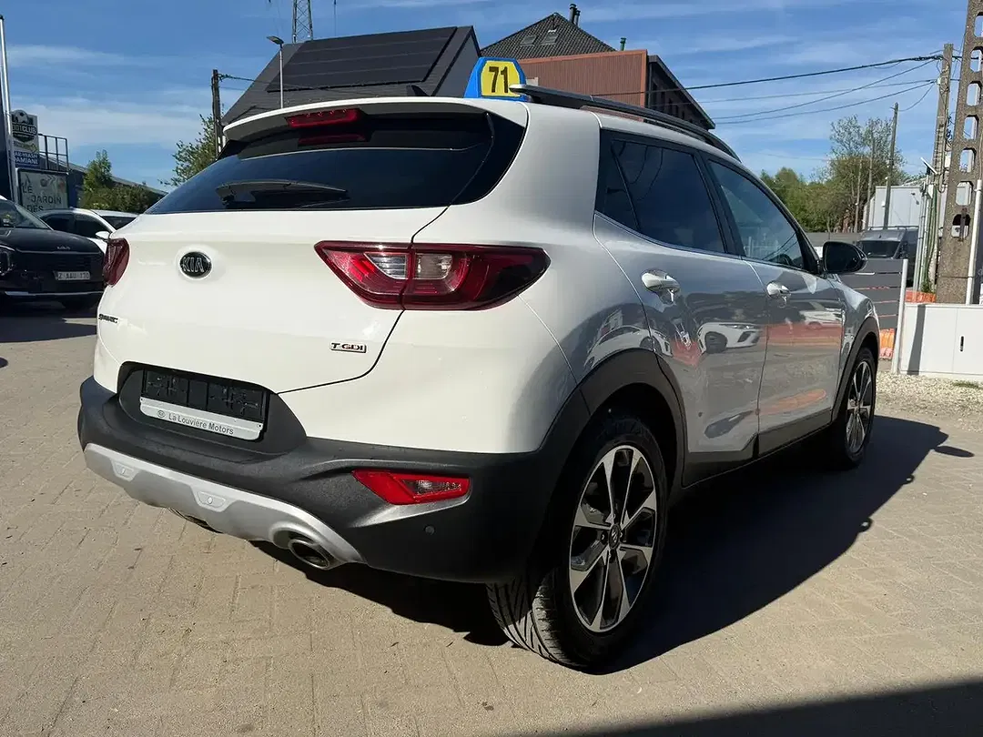 Kia Stonic - Thumbnail 4