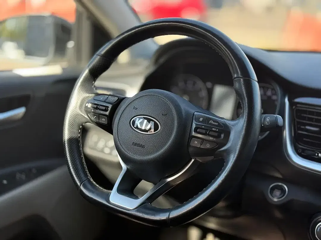 Kia Stonic - Thumbnail 9