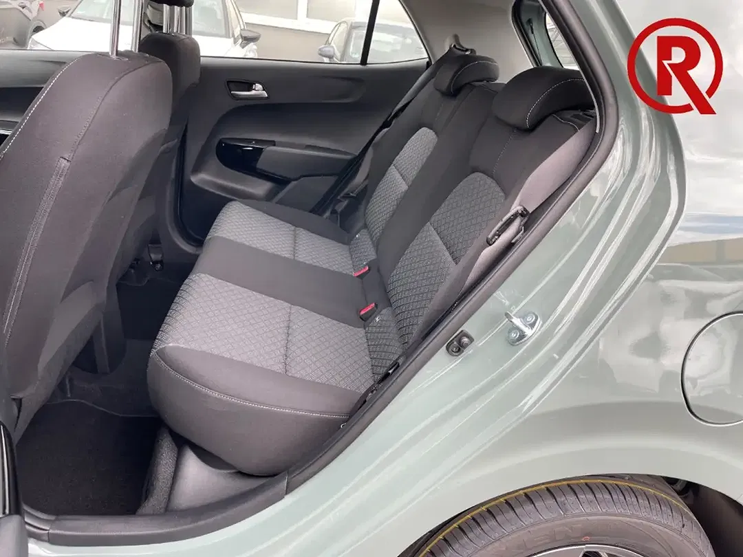 Kia Picanto - Thumbnail 9