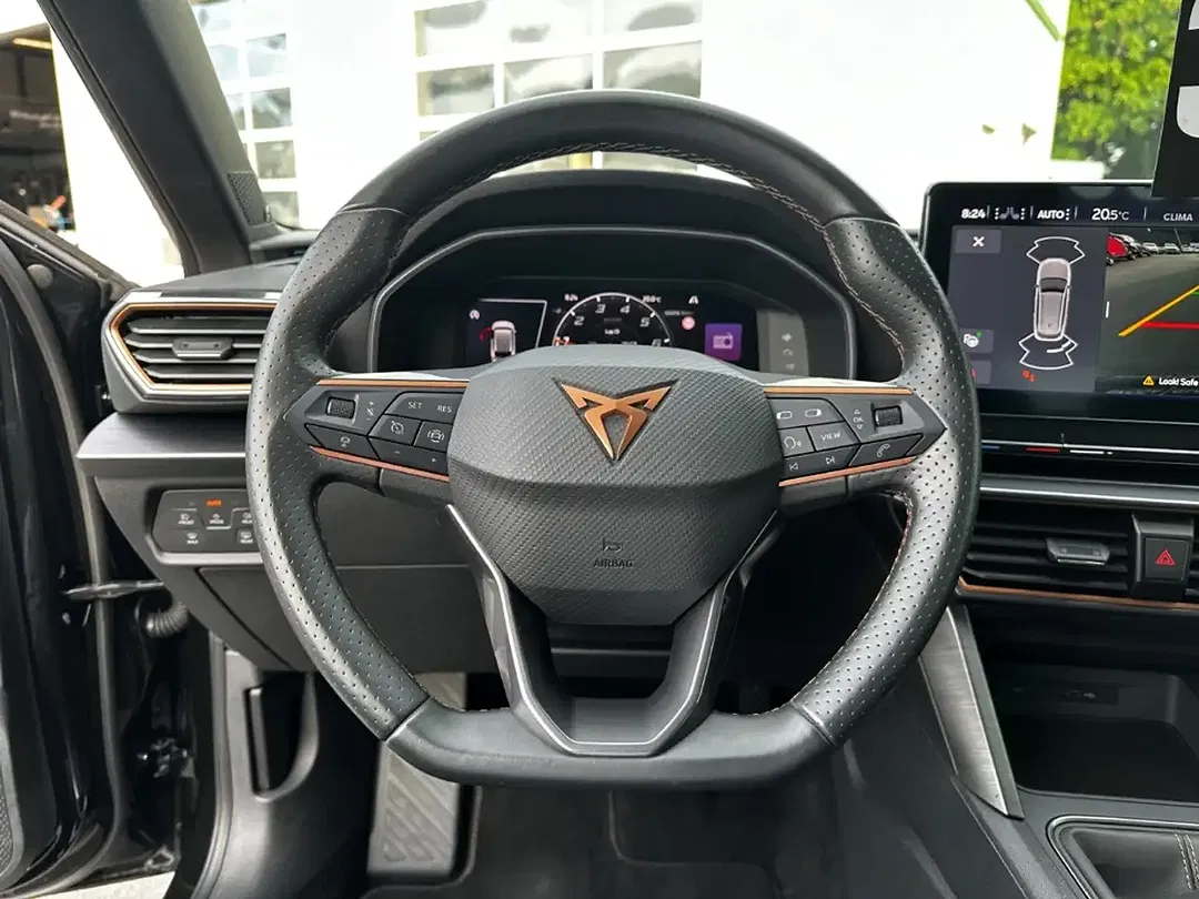 CUPRA Leon - Thumbnail 8