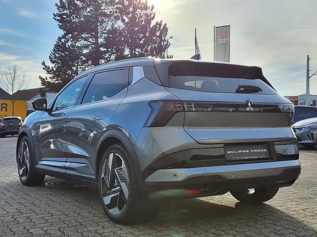 Mitsubishi Eclipse Cross - Thumbnail 2