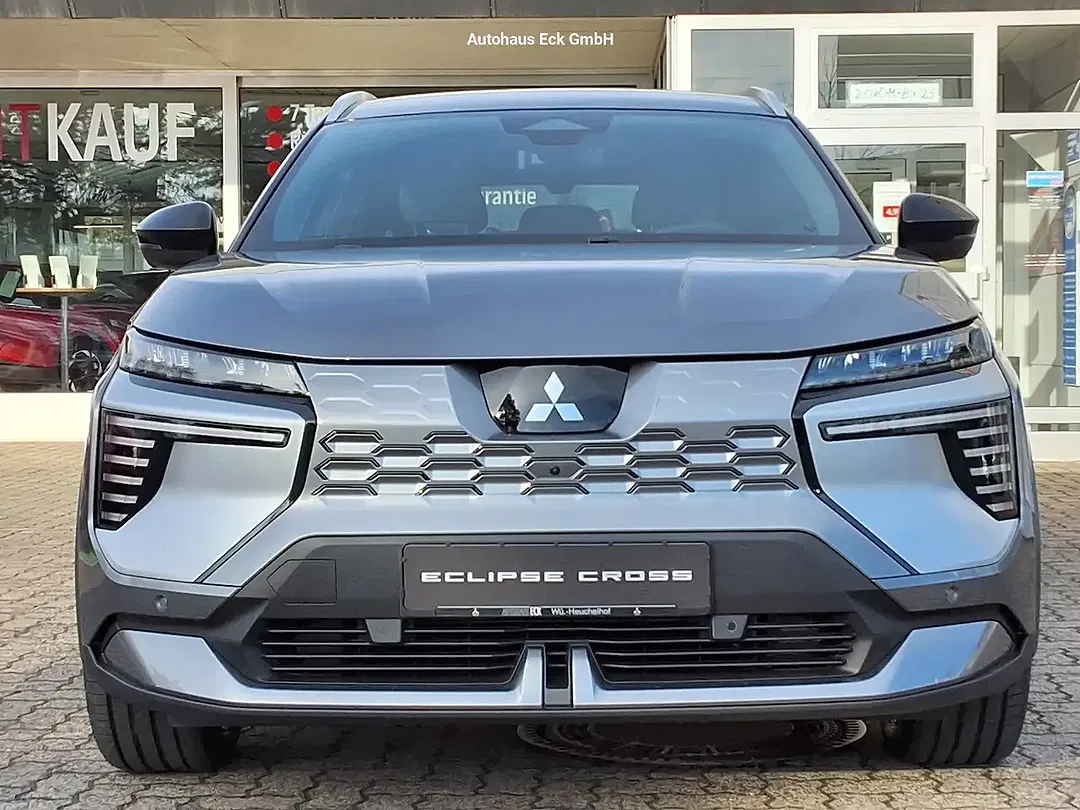 Mitsubishi Eclipse Cross - Thumbnail 3