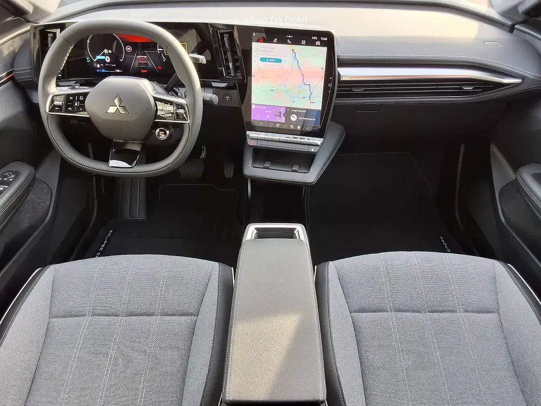 Mitsubishi Eclipse Cross - Thumbnail 9