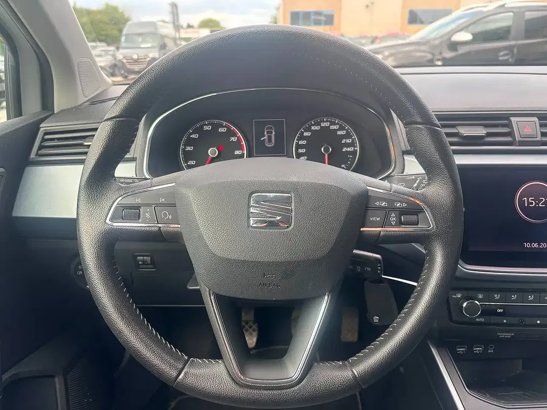 SEAT Arona - Thumbnail 13