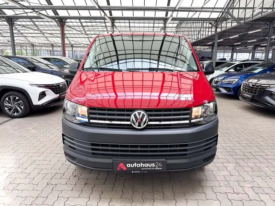Volkswagen Transporter - Thumbnail 2