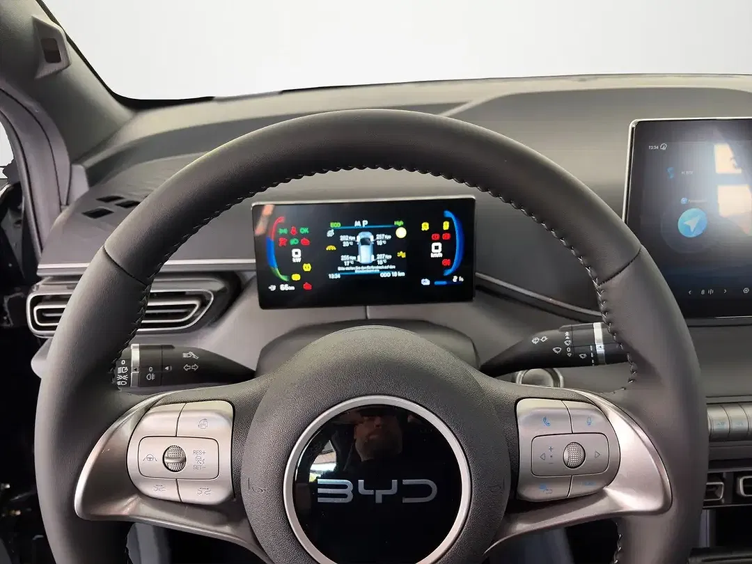 BYD Dolphin - Thumbnail 7