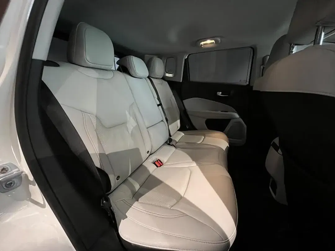Jeep Compass - Thumbnail 12