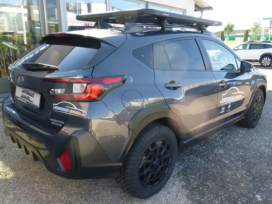Subaru Crosstrek - Thumbnail 3