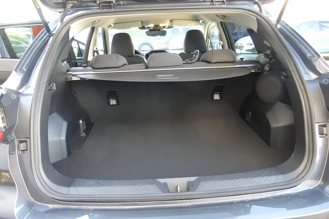 Subaru Crosstrek - Thumbnail 9