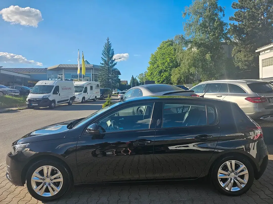 Peugeot 308 - Thumbnail 8