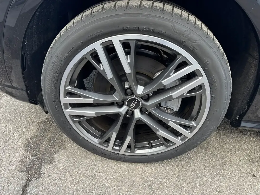 Audi Q5 - Thumbnail 2