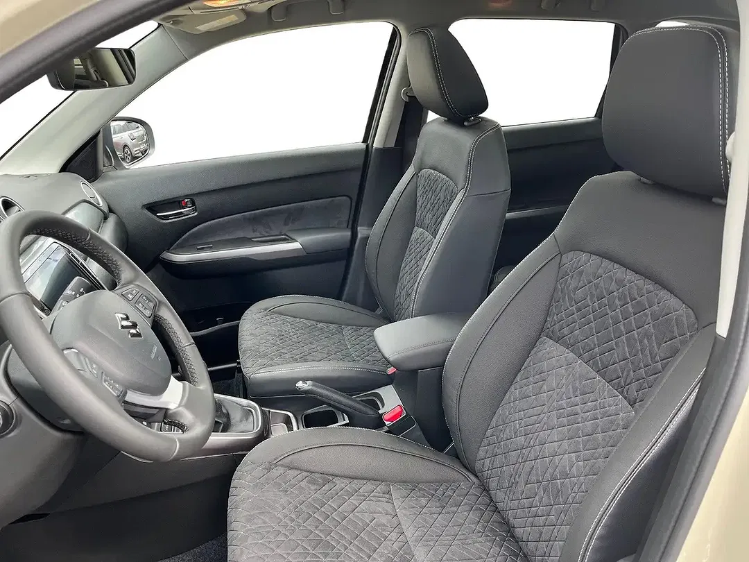 Suzuki Vitara - Thumbnail 10
