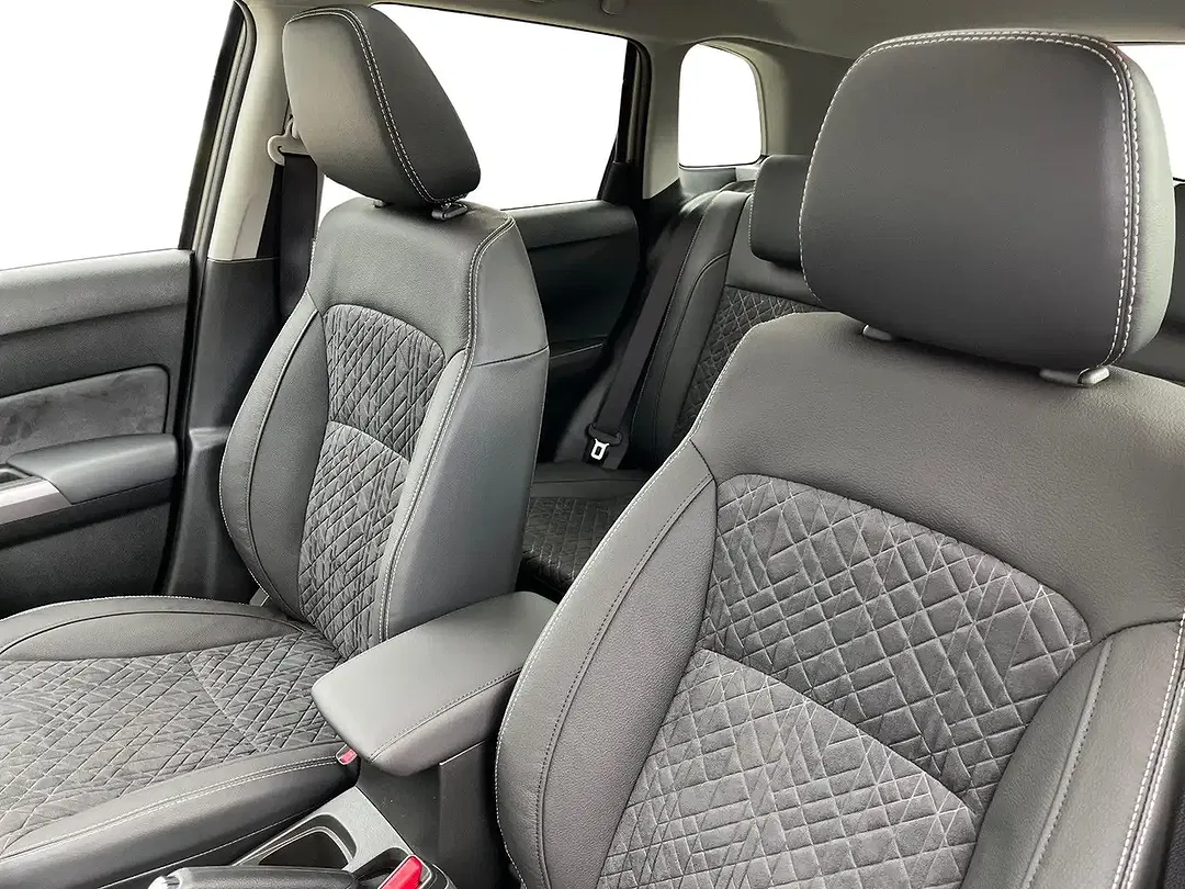 Suzuki Vitara - Thumbnail 11