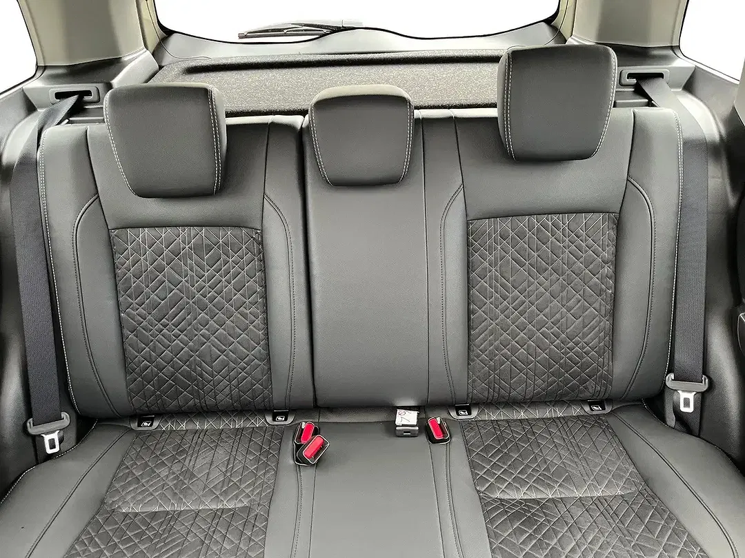 Suzuki Vitara - Thumbnail 15