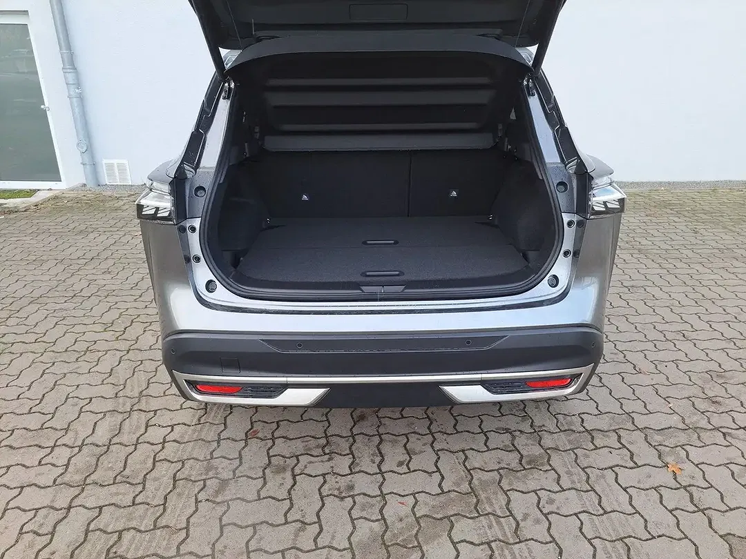 Nissan Qashqai - Thumbnail 8