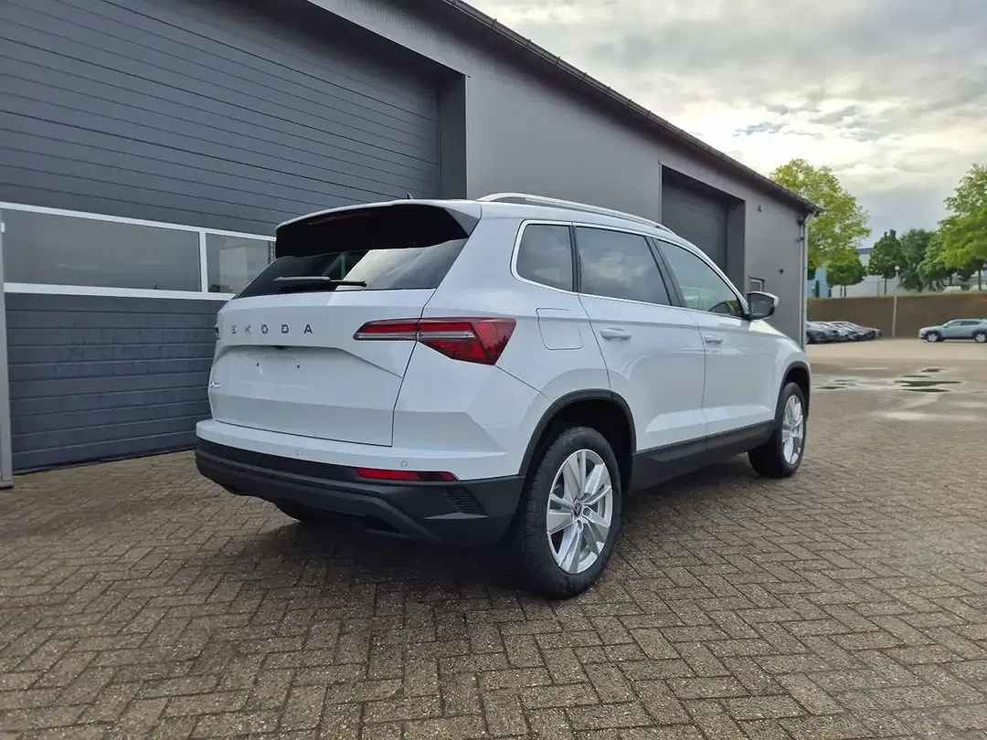 Skoda Karoq - Thumbnail 5