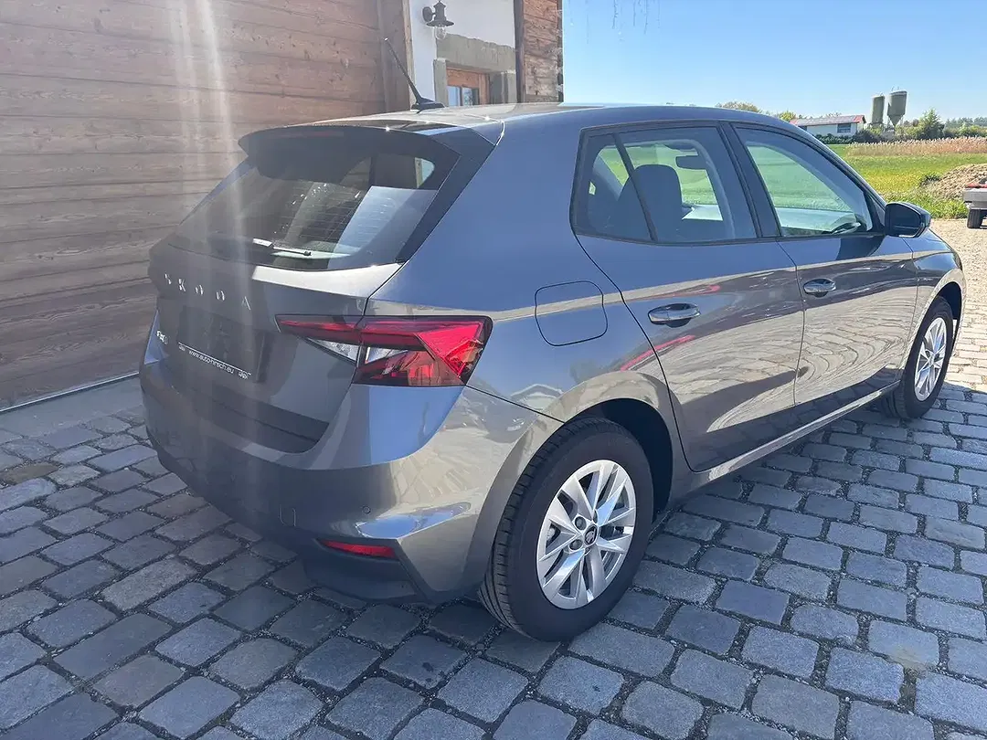 Skoda Fabia - Thumbnail 11
