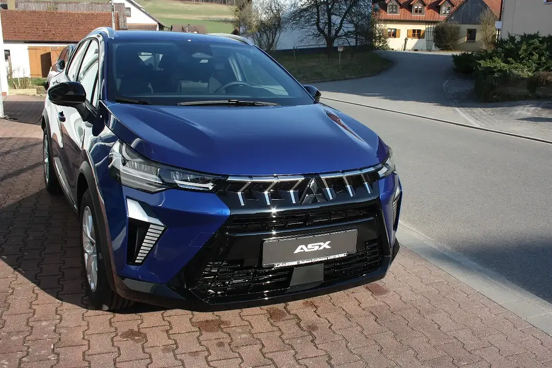 Mitsubishi ASX - Thumbnail 4