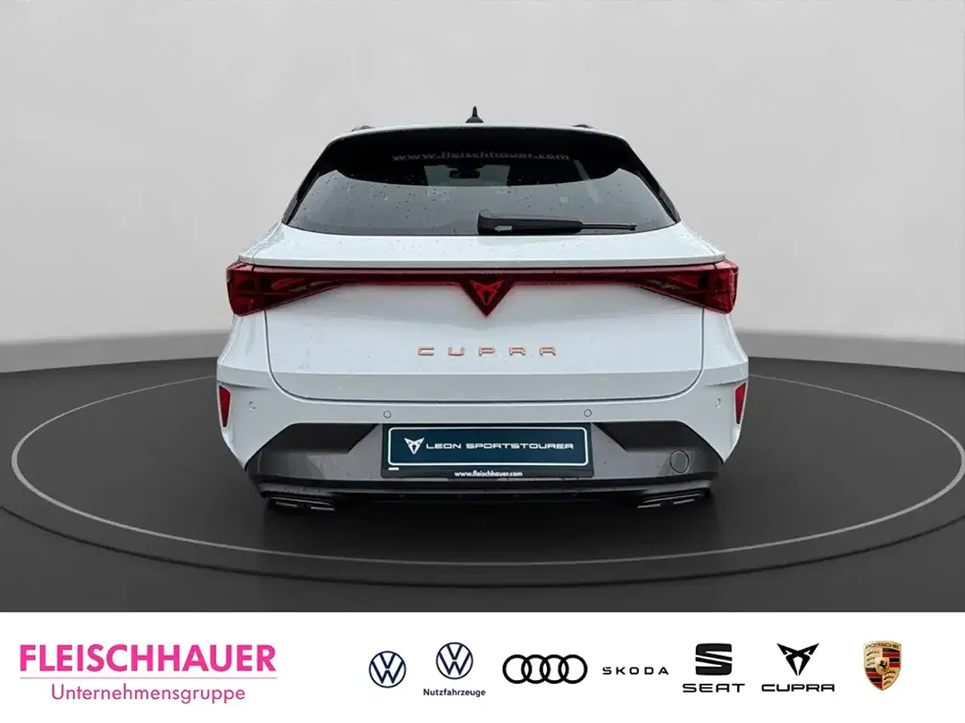 CUPRA Leon - Thumbnail 4