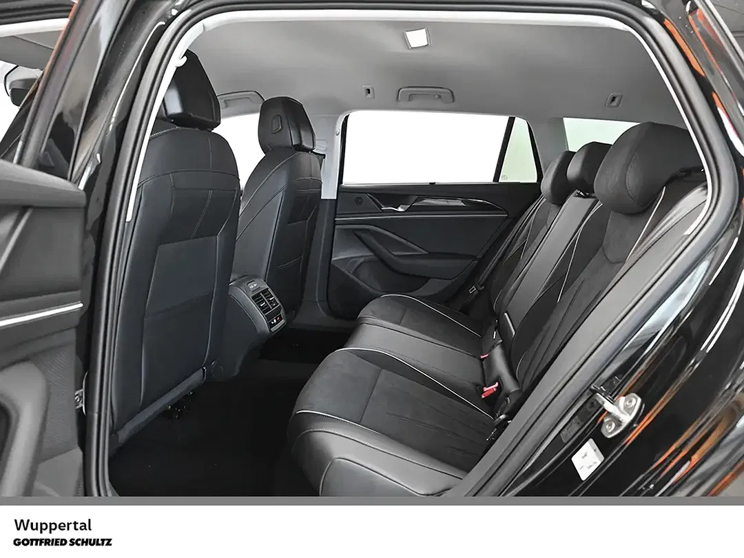 Volkswagen Passat Variant - Thumbnail 13
