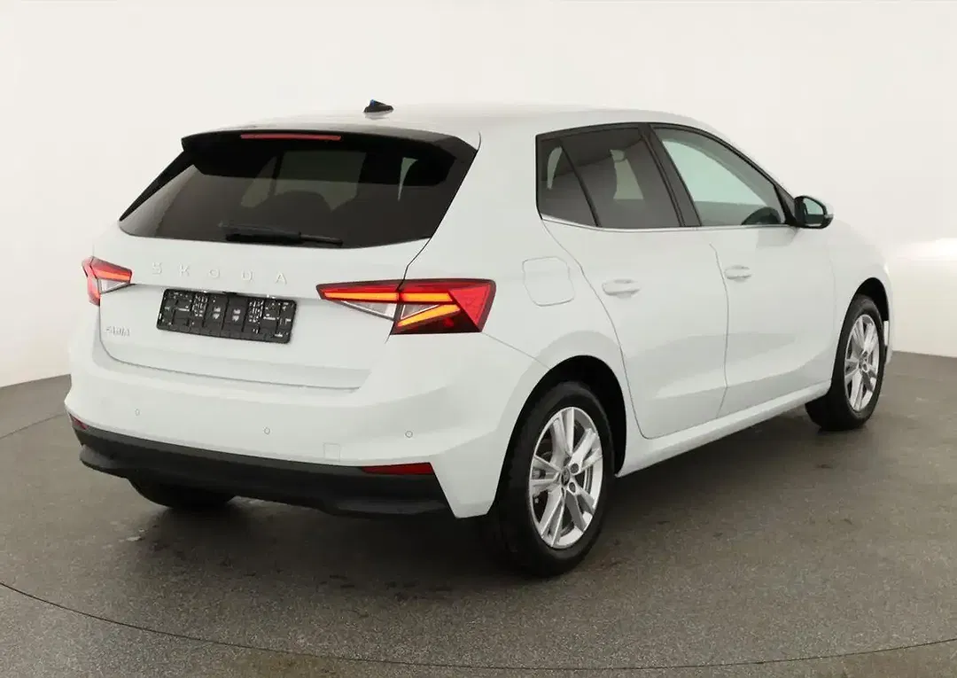 Skoda Fabia - Thumbnail 2