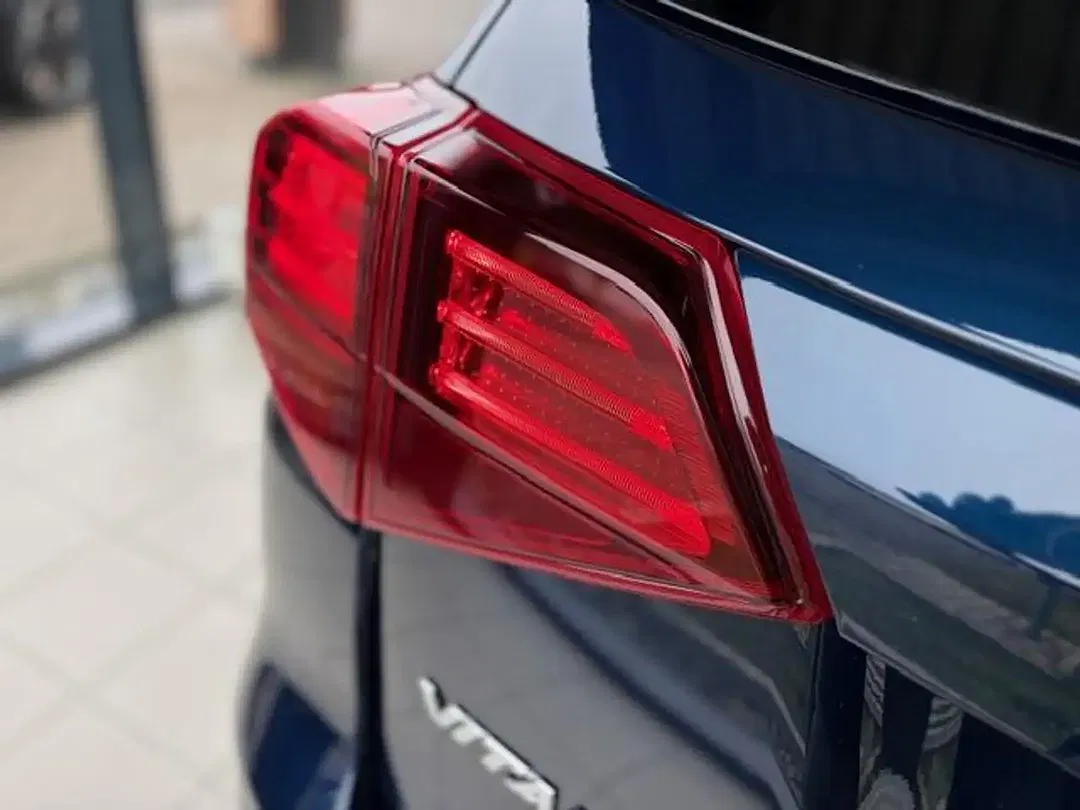 Suzuki Vitara - Thumbnail 10