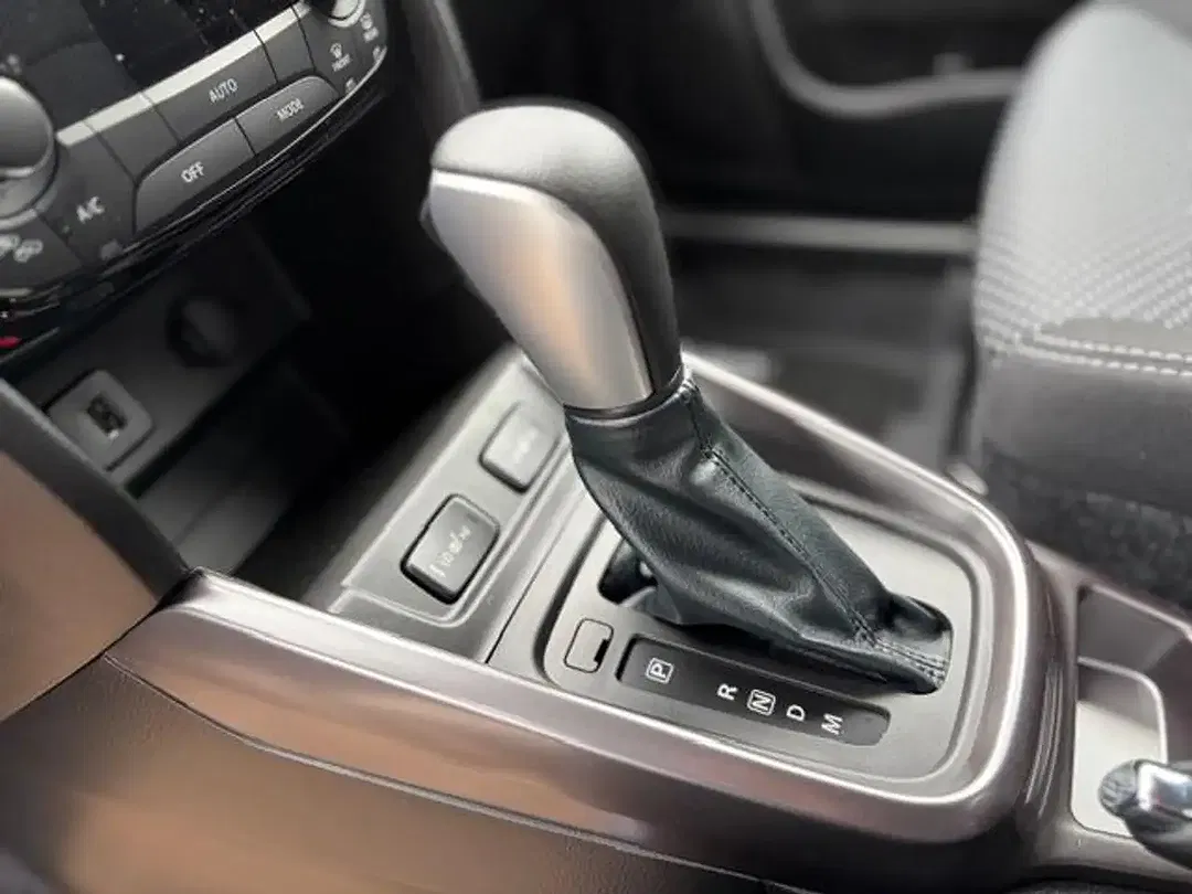 Suzuki Vitara - Thumbnail 12
