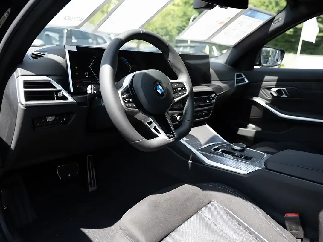 BMW 320 - Thumbnail 6