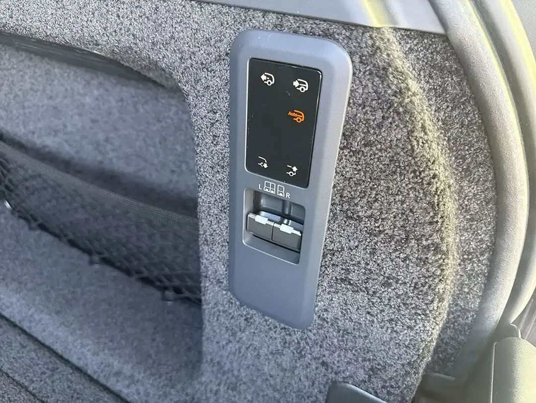 Land Rover Range Rover - Thumbnail 19