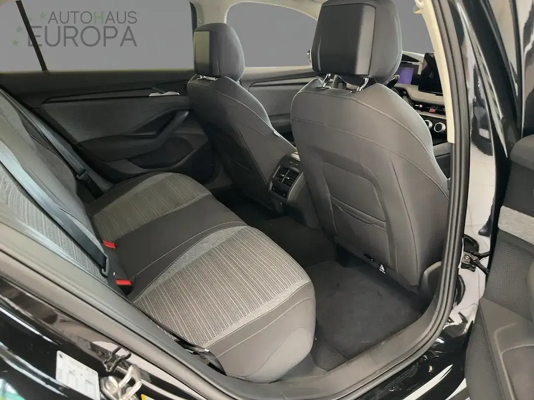Skoda Superb - Thumbnail 10