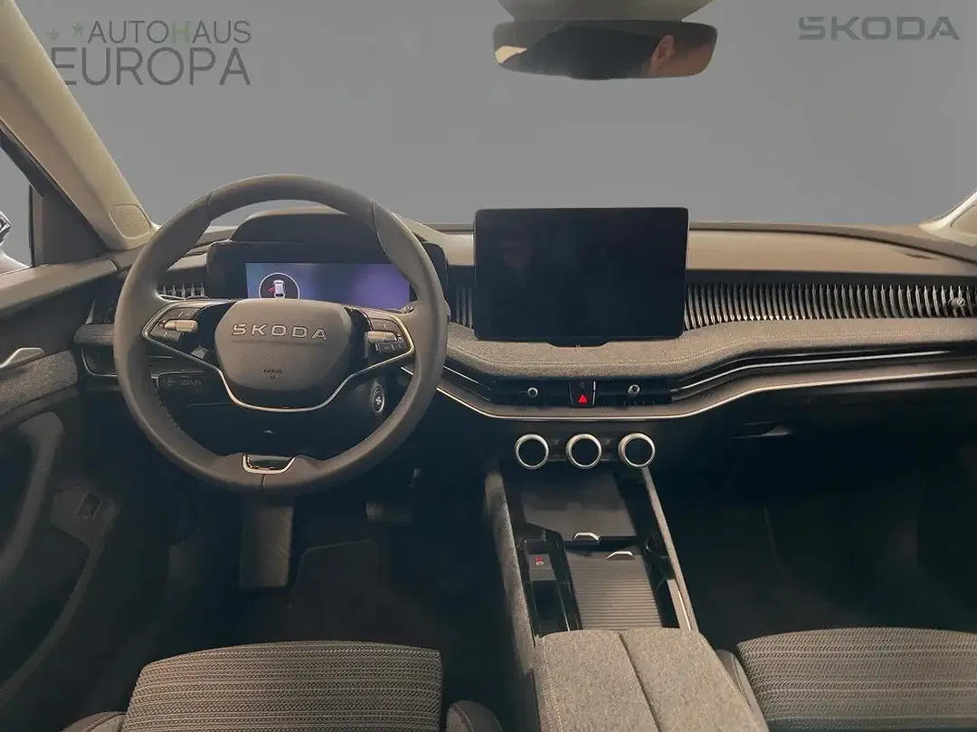 Skoda Superb - Thumbnail 12