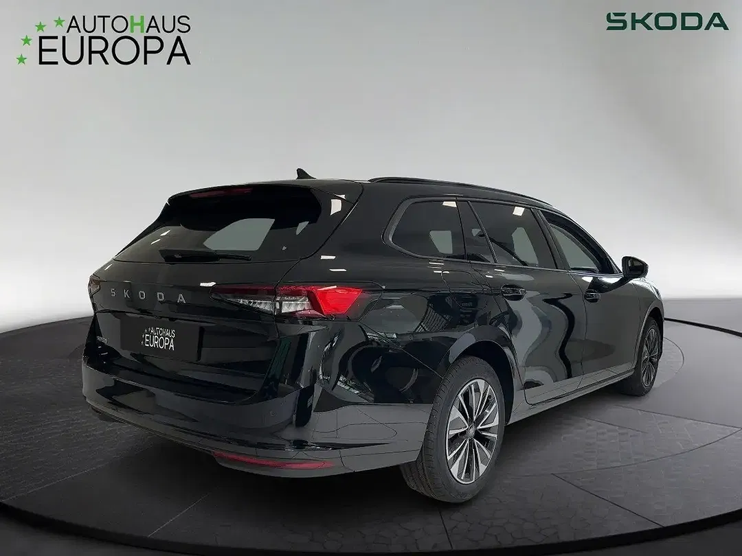 Skoda Superb - Thumbnail 3