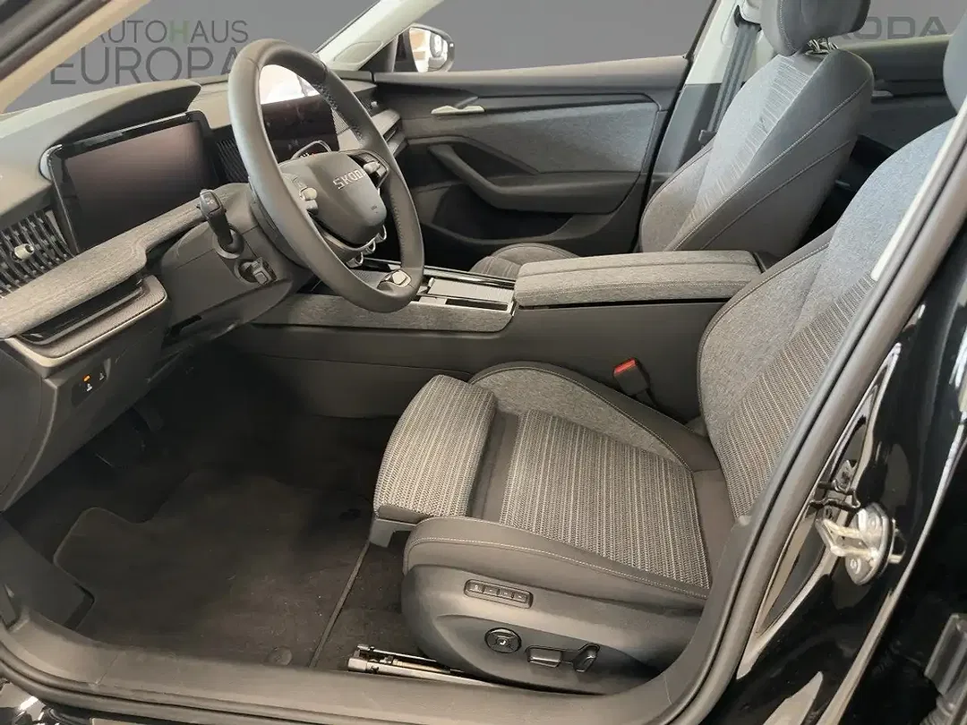 Skoda Superb - Thumbnail 8