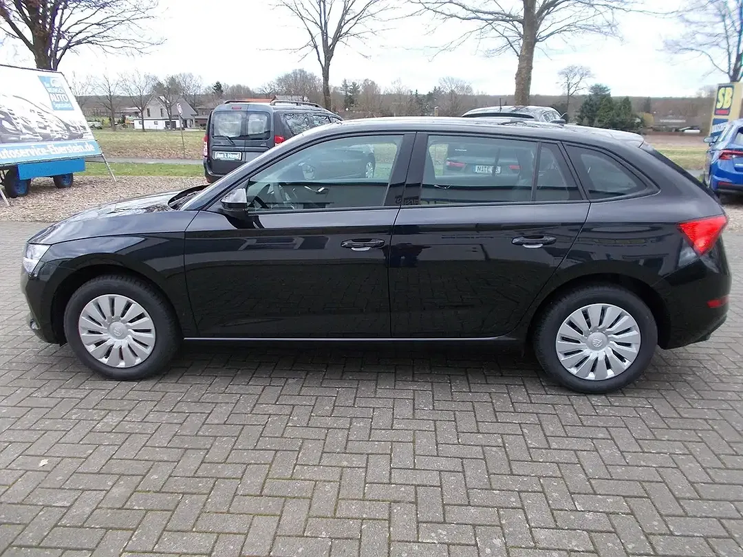 Skoda Scala - Thumbnail 2
