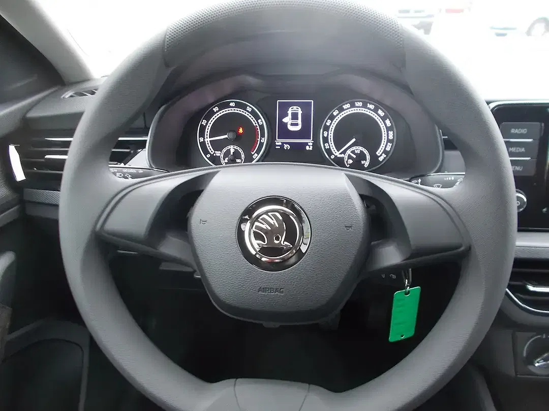 Skoda Scala - Thumbnail 8