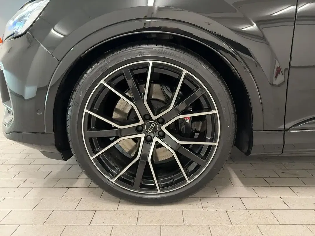 Audi SQ7 - Thumbnail 9