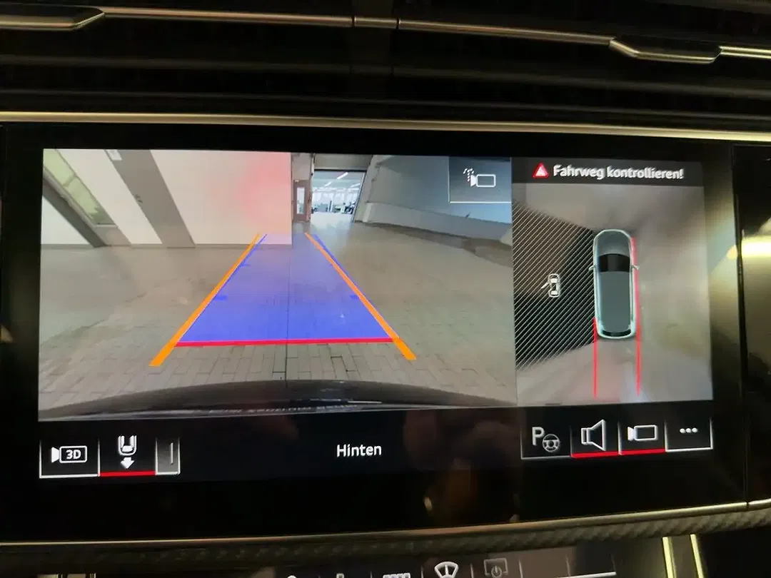 Audi SQ7 - Thumbnail 16