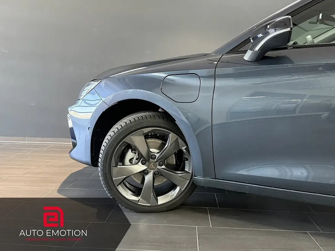 CUPRA Leon - Thumbnail 6