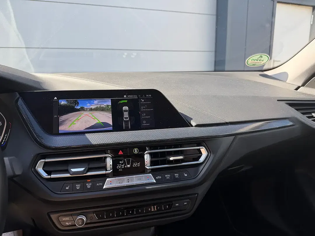 BMW 216 - Thumbnail 14