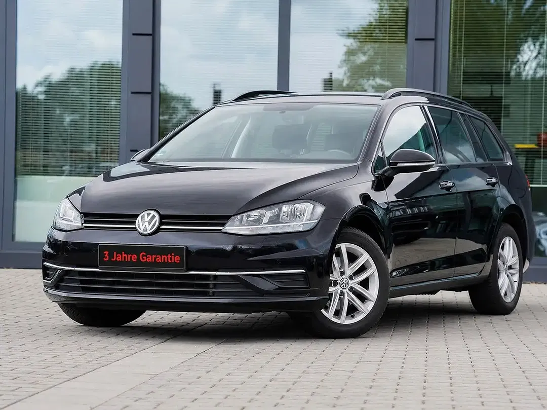 Volkswagen Golf - Thumbnail 3