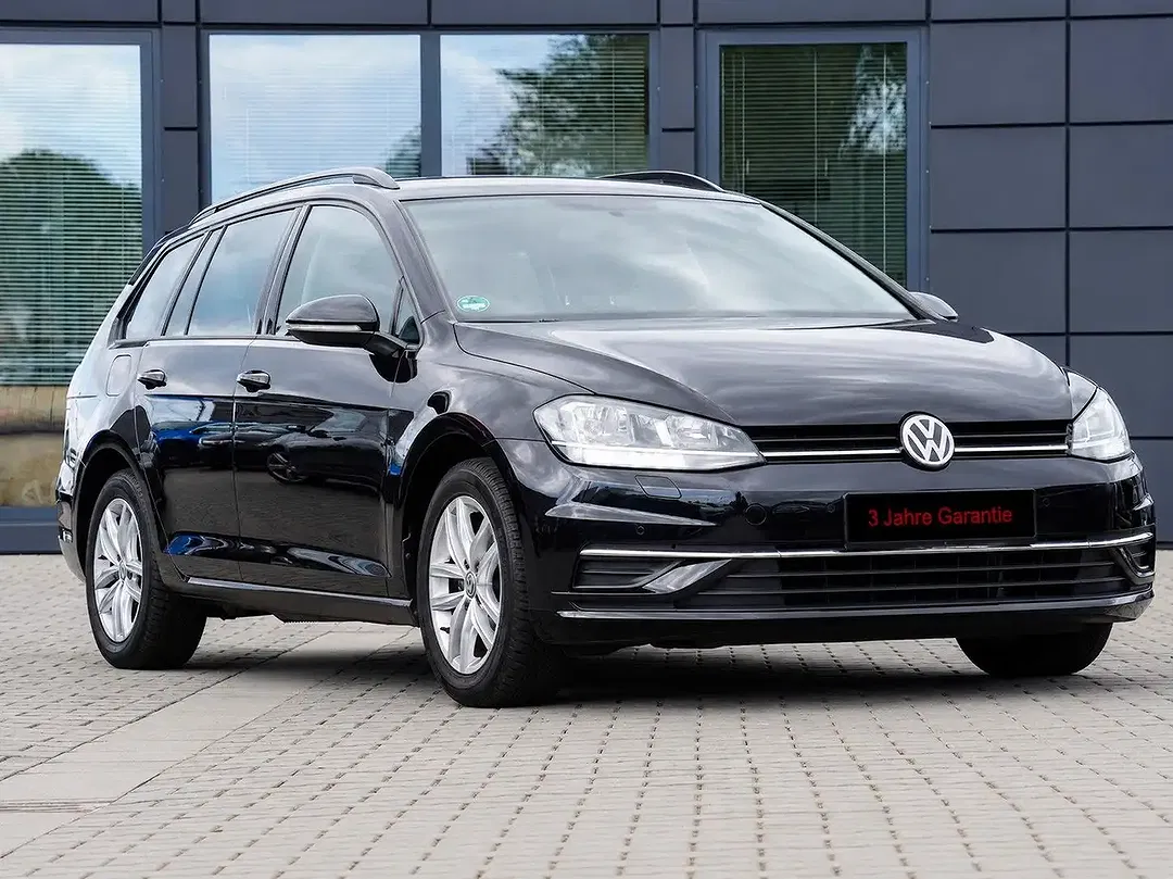 Volkswagen Golf - Thumbnail 4