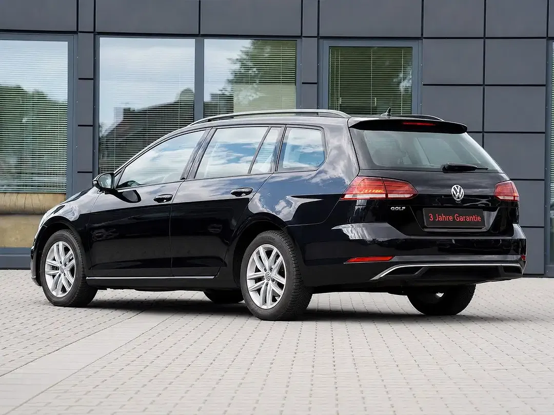 Volkswagen Golf - Thumbnail 5