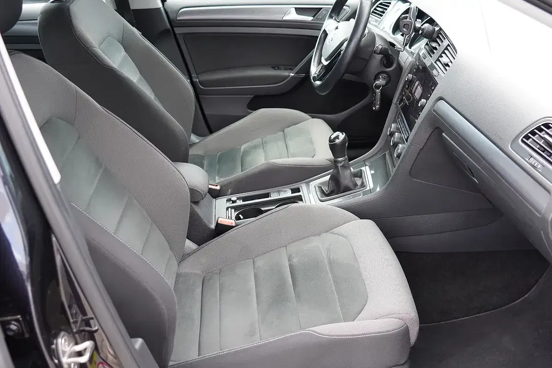 Volkswagen Golf - Thumbnail 9